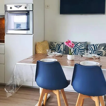 Bleu Horizon Apartment *